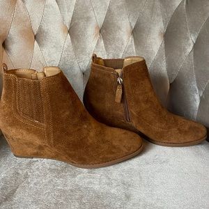 Suede wedge bootie sz 7 worn once
